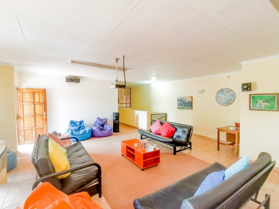 7 Bedroom Property for Sale in Parklands Western Cape